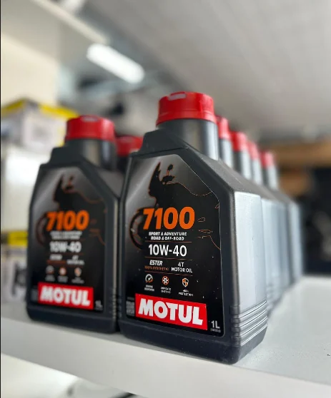 Óleo Motul 7100 10W-40, embalagem de 1 litro